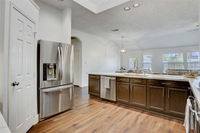 Foto del edificio - 11319 Windy Creek Dr