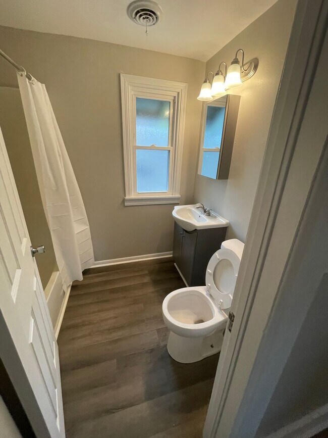 Foto del edificio - 8813 W Maple St