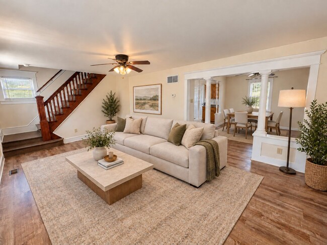 Photo - 1501 River Road House