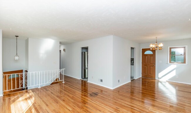 Building Photo - 3435 Cornhusker Dr