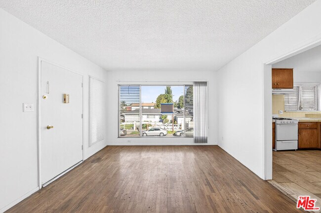 Foto del edificio - 304 E 95th St