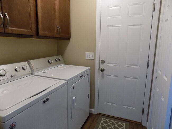 Foto del edificio - 59073 Clayton Ave, Elkhart 46517