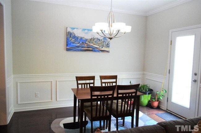 Building Photo - 318 OldCastle Dr