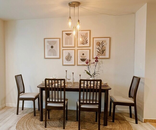 Foto del edificio - 1940 N Highland Ave