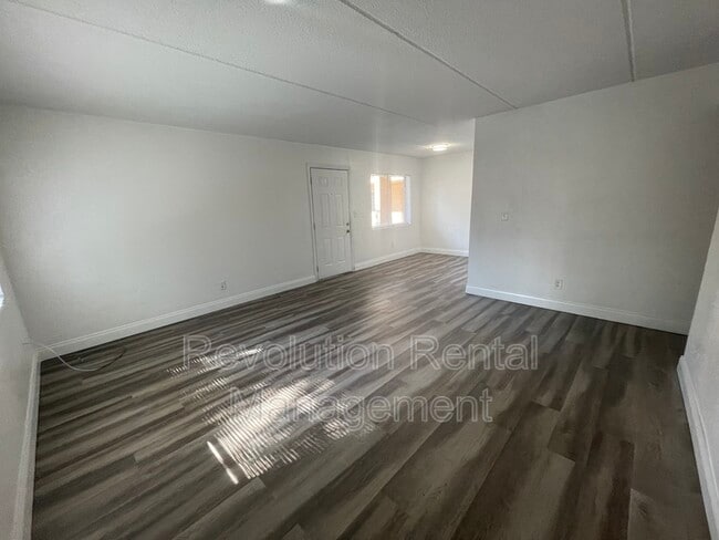 Building Photo - 1625 Espanola Ave