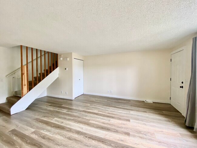 Building Photo - 4097 W 18th Ave