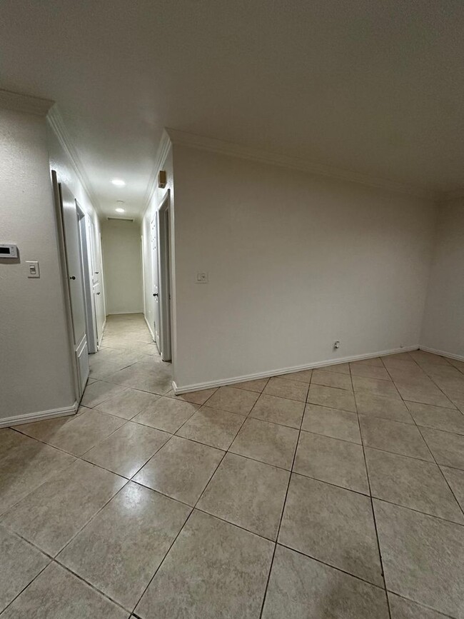 Foto del edificio - Beautiful Spacious Home!!! 3 Bed/2Bath $3,...