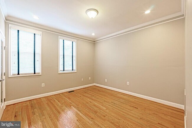 Foto del edificio - 1535 Gales St NE