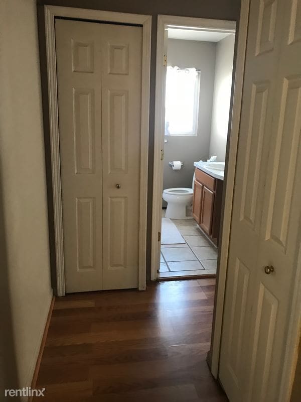 Building Photo - 1 br, 1 bath Condo - 4715 Coolidge 8 Unit 8