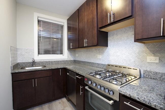 Foto del edificio - 436 W Belden Ave