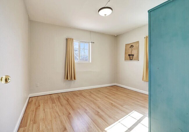 Foto del edificio - 2933 Truman St NE