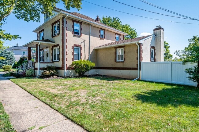 Building Photo - 361 Rudolph Ave