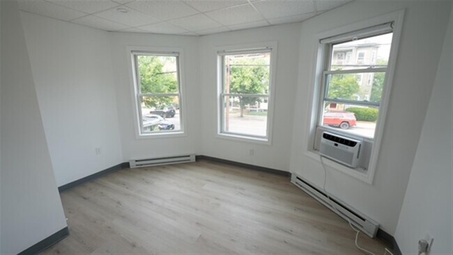 Foto del edificio - 303 Boston Ave