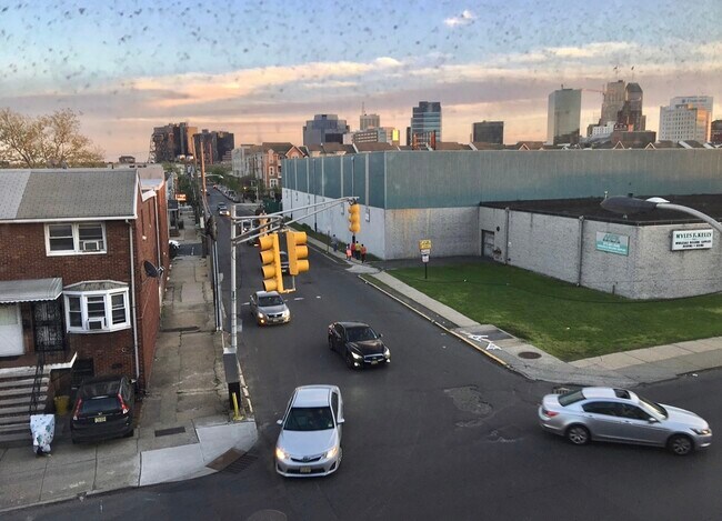 Foto del edificio - 100 Harrison Ave