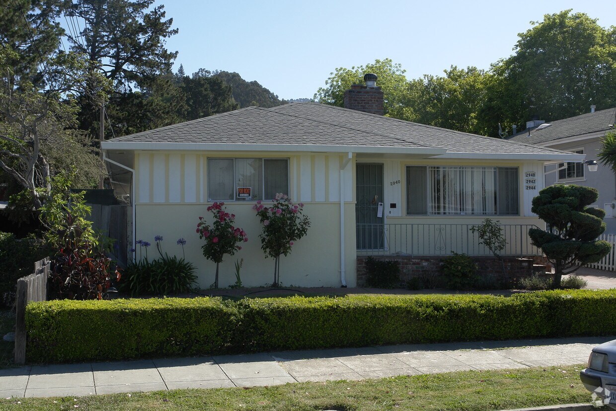 Foto del edificio - 2940 Carmel St