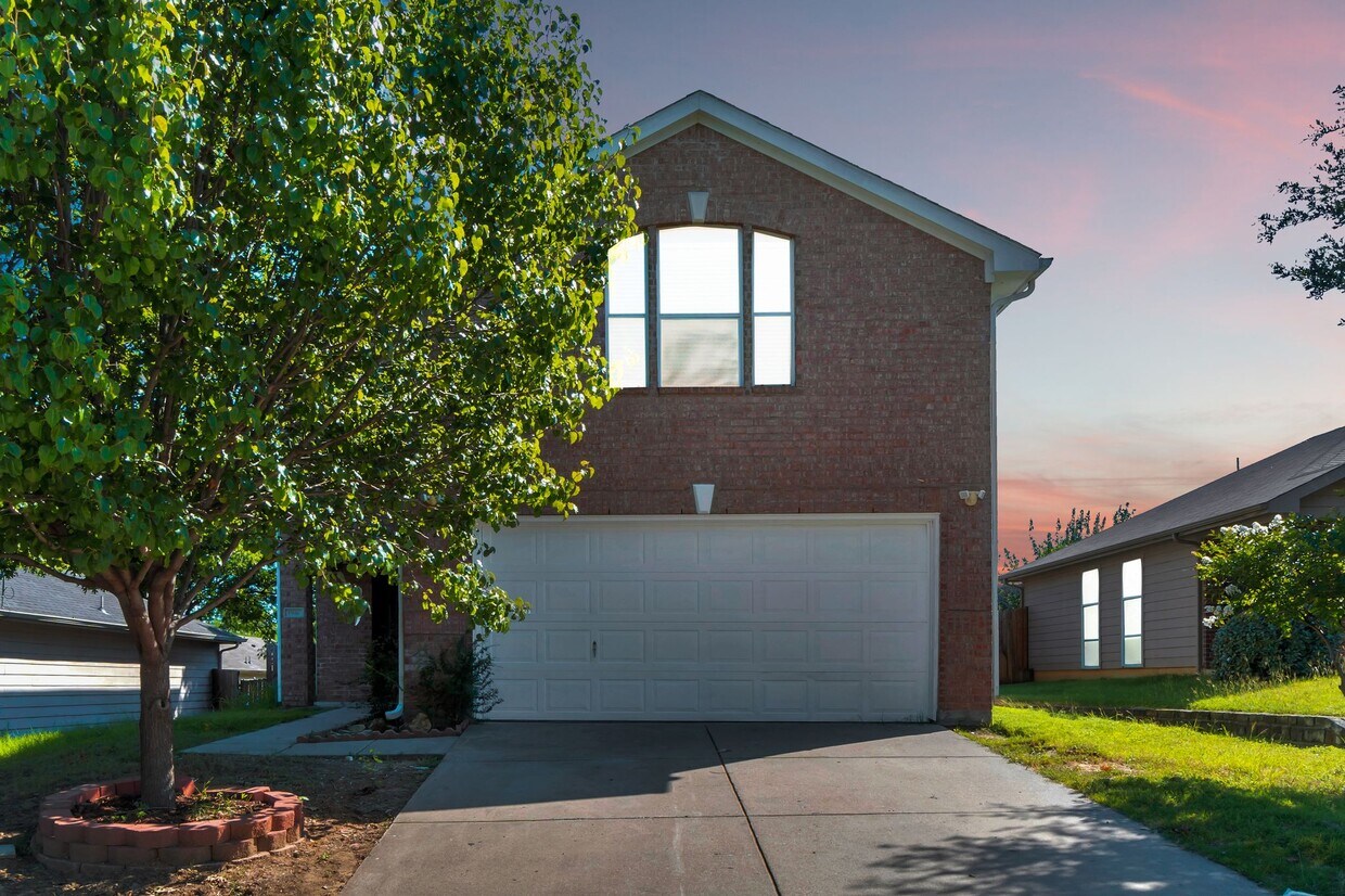 Foto principal - 1946 Courtside Dr
