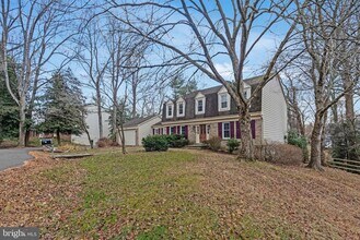 Building Photo - 1215 Delta Glen Ct