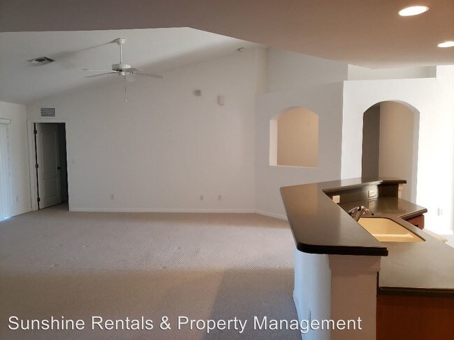 Foto del edificio - 3 br, 2.5 bath House - 3805 NW 41st Ln