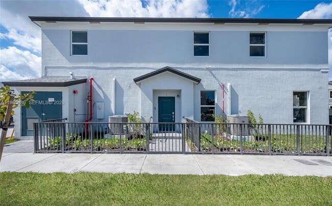 Foto del edificio - 12470 SW 248th St