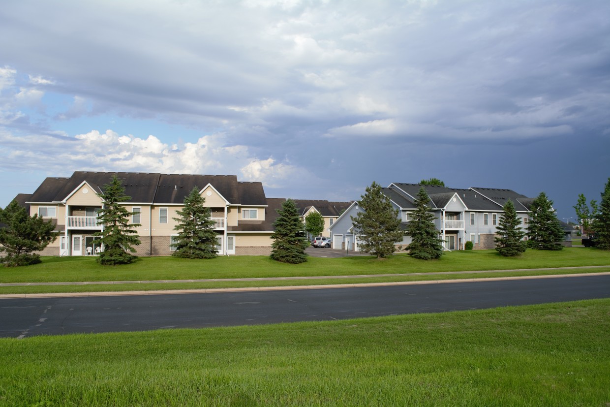 Foto principal - Century Court Townhomes