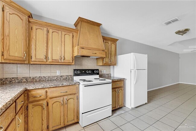 cocina - 712 Agate St