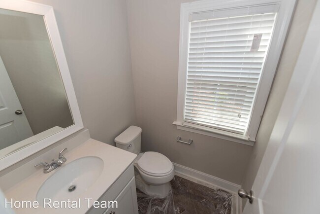 Building Photo - 4 br, 3 bath House - 88 Lake Lilly Dr.