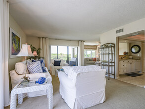 Building Photo - 1700 Ocean Dr