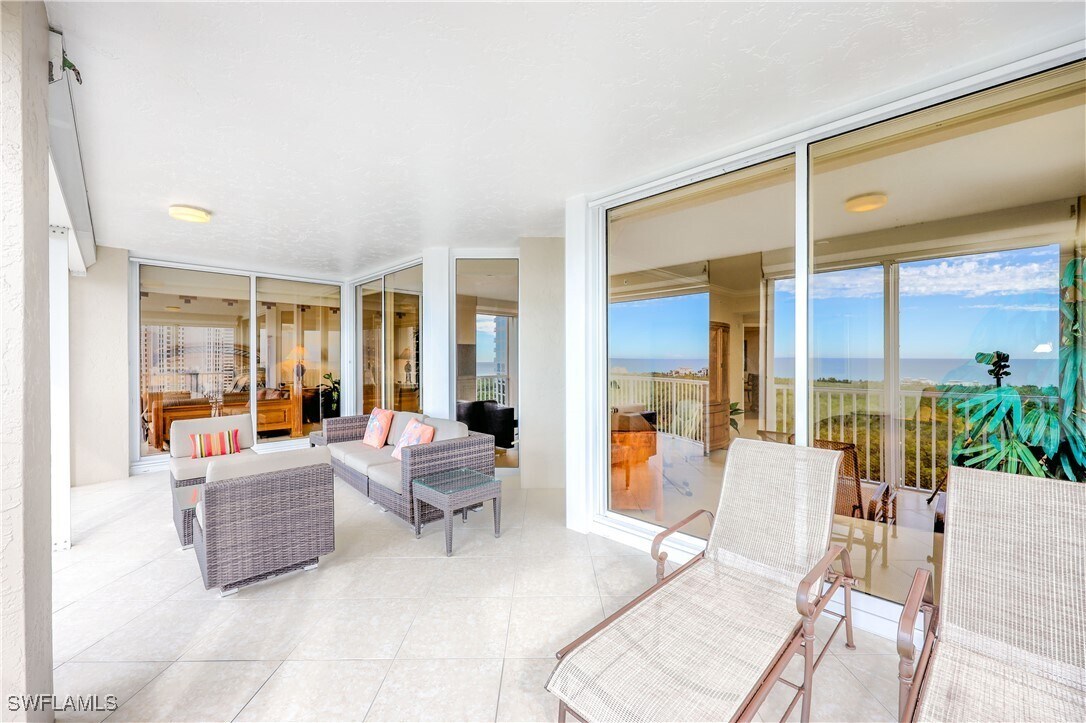 Foto del edificio - 7117 Pelican Bay Blvd