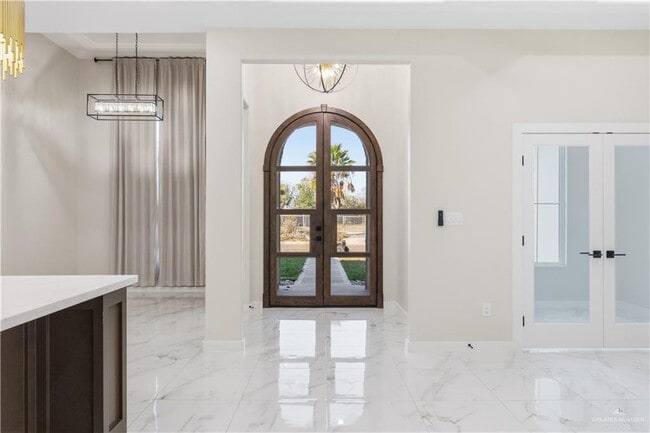 Building Photo - 32 Astrid St