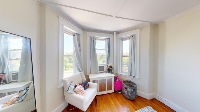 Foto del edificio - Great Studio Available 1/1/26