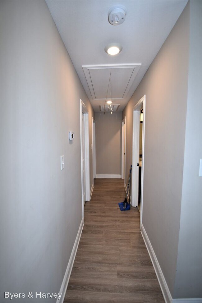 Building Photo - 4 br, 3 bath House - 1164 Racker Drive