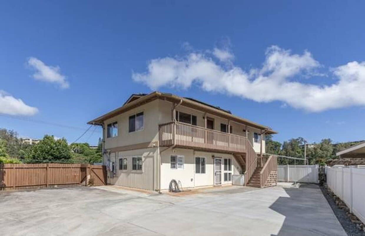 $2,700 / 3br - 900ft2 - Beautifully Maintained 3BR/2BA/2PKG Duplex in Mililani (Mililani) - $2,700 / 3br - 900ft2 - Beautifully Maintained 3BR/2BA/2PKG Duplex in Mililani (Mililani)