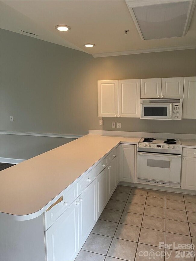 Foto del edificio - 8757 Coralbell Ln