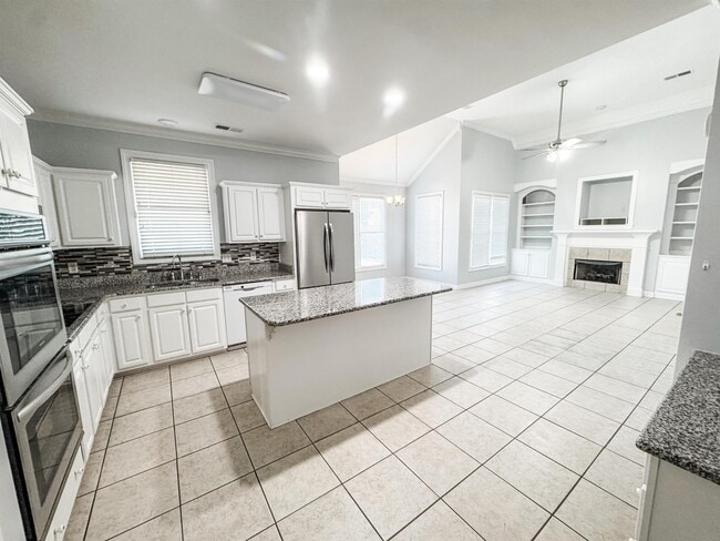 Building Photo - 472 Hunters Mill Cove