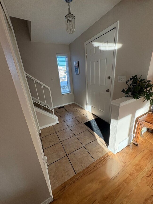 Foto del edificio - 8094 Miller Cir