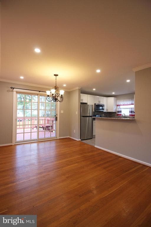 Building Photo - 102 Yeonas Dr SE