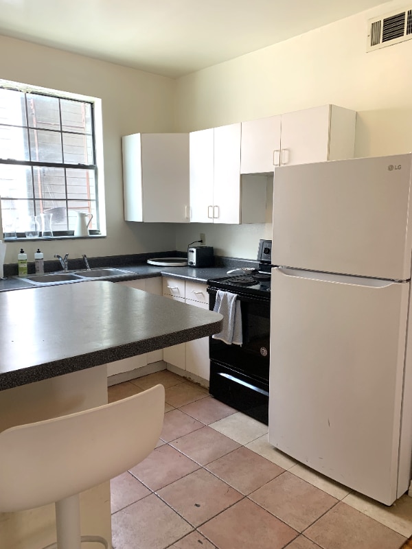 Building Photo - 7100 Zimpel St