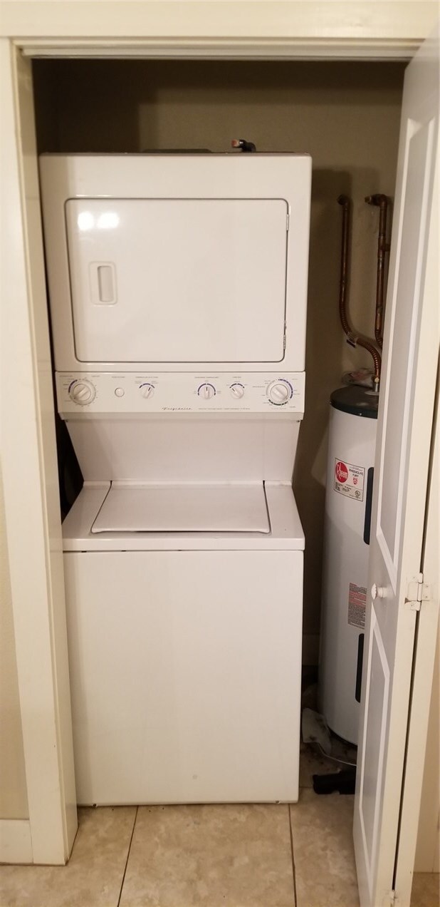 Building Photo - 3165 N Barnsbury Terrace