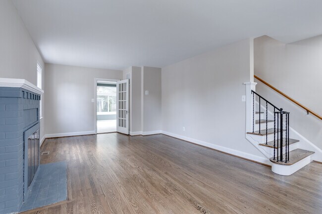 Foto del edificio - 3404 8th St S