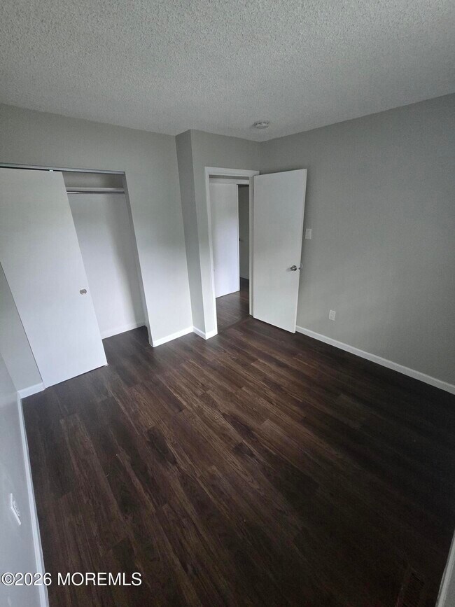 Building Photo - 151 Shenandoah Blvd