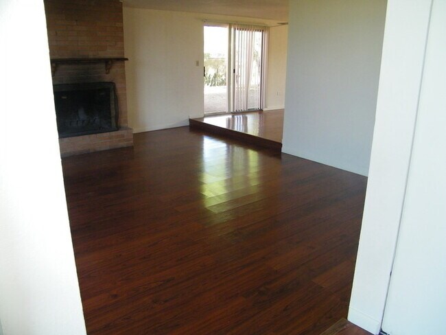 Foto del edificio - 618 N Medford Dr