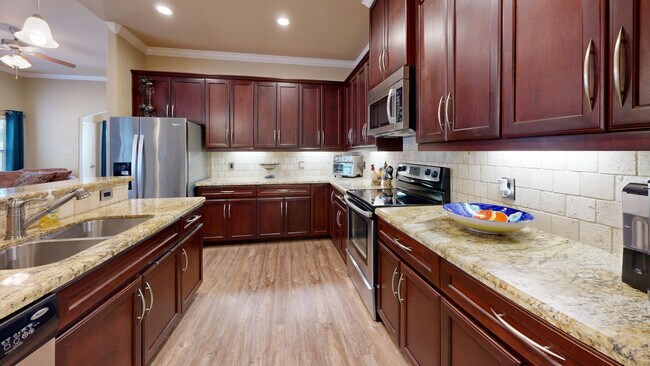 Foto del edificio - 3819 Black Hawk Ln