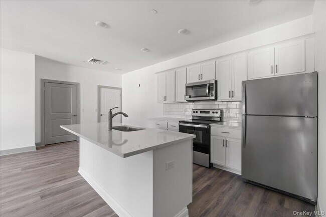 Building Photo - 75 Forester Ave