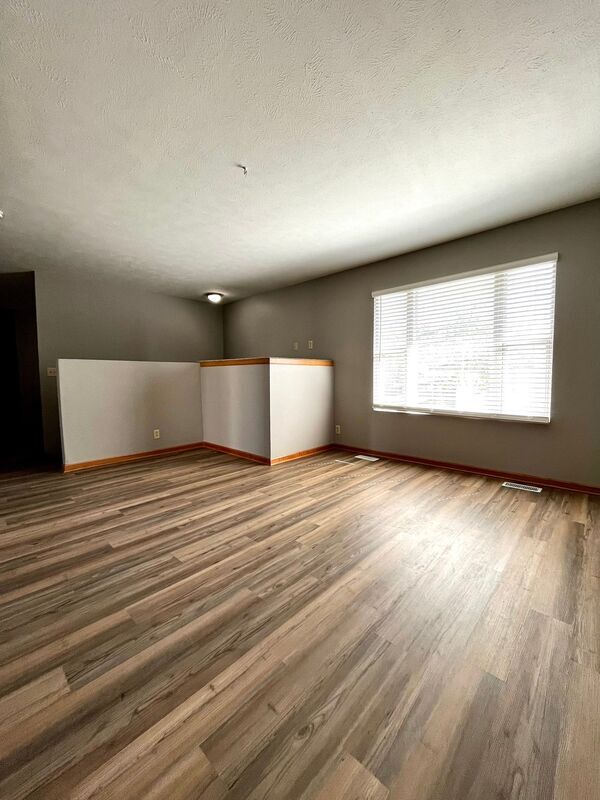 Building Photo - 808 Peach St