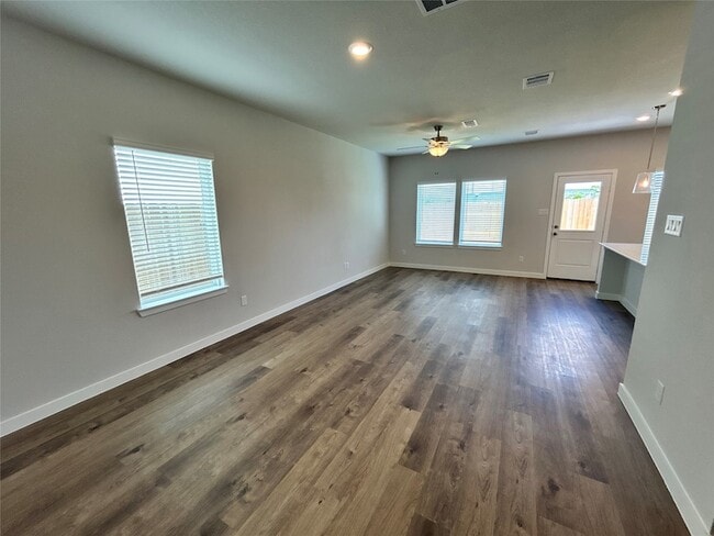 Building Photo - 3327 Young Clover Wy