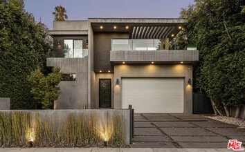 Building Photo - 742 N Cherokee Ave