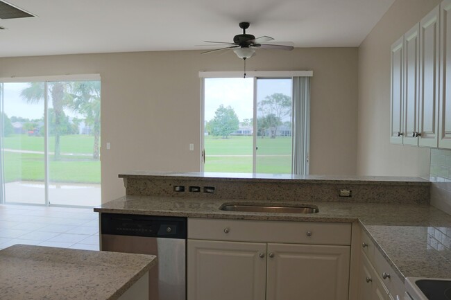 Building Photo - ** Rarely Available - Huge Stoneybrook Hom...