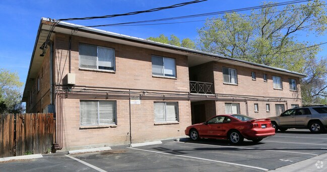 Building Photo - 1225 Plumas St