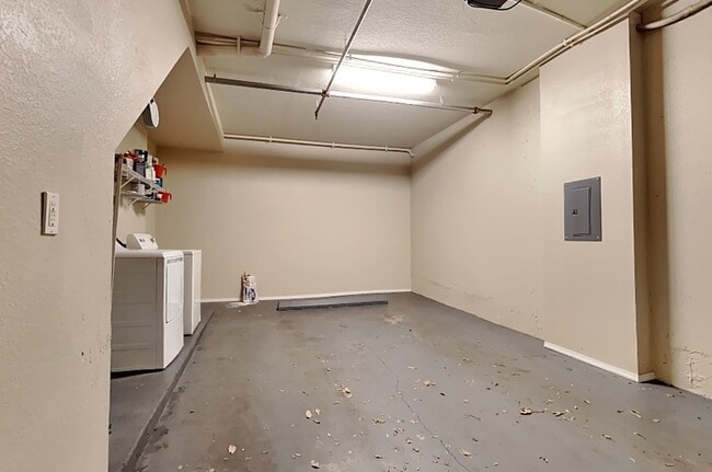 Foto del edificio - 5236 Hampton Beach Pl