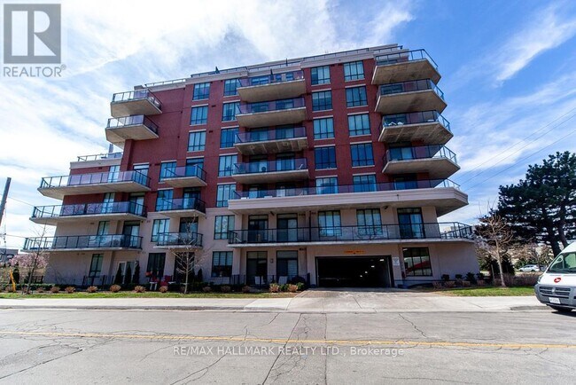 Photo du bâtiment - 3665 Kingston Rd